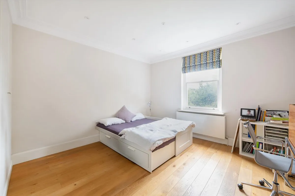 Fitzjohns Avenue, London, NW3, photo 13
