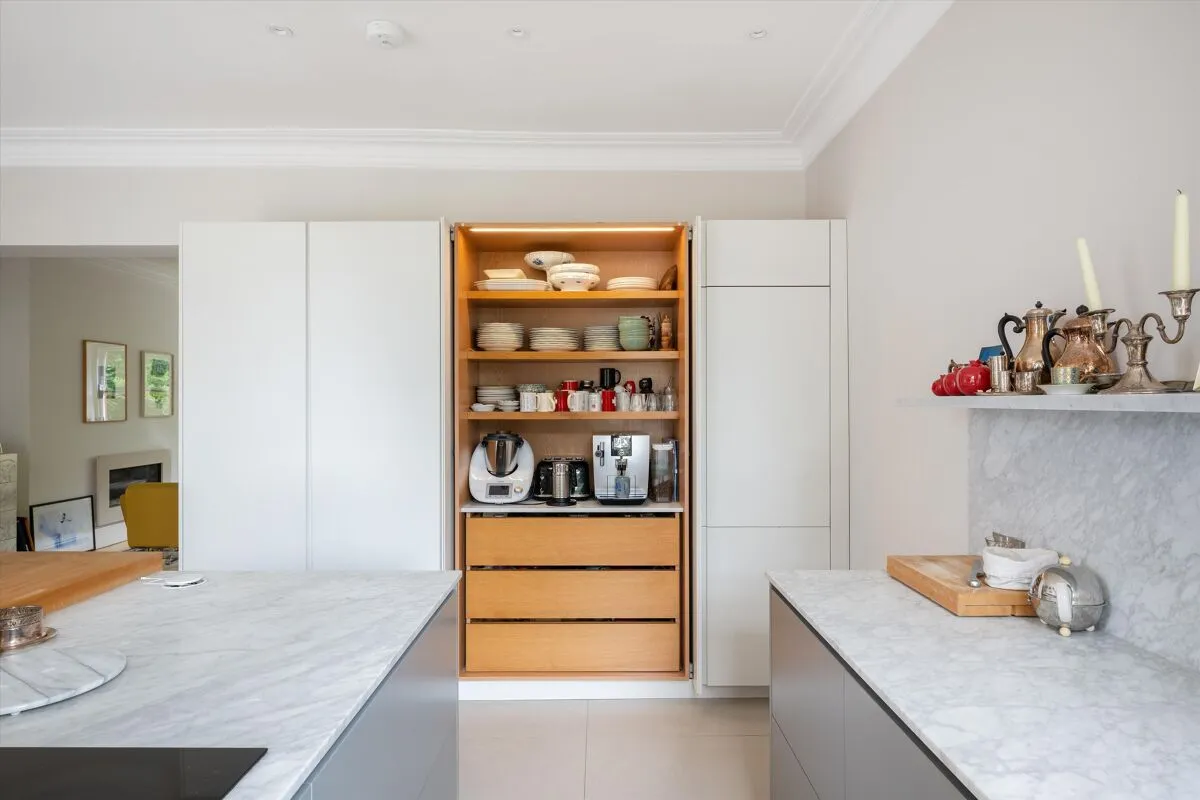 Fitzjohns Avenue, London, NW3, photo 8