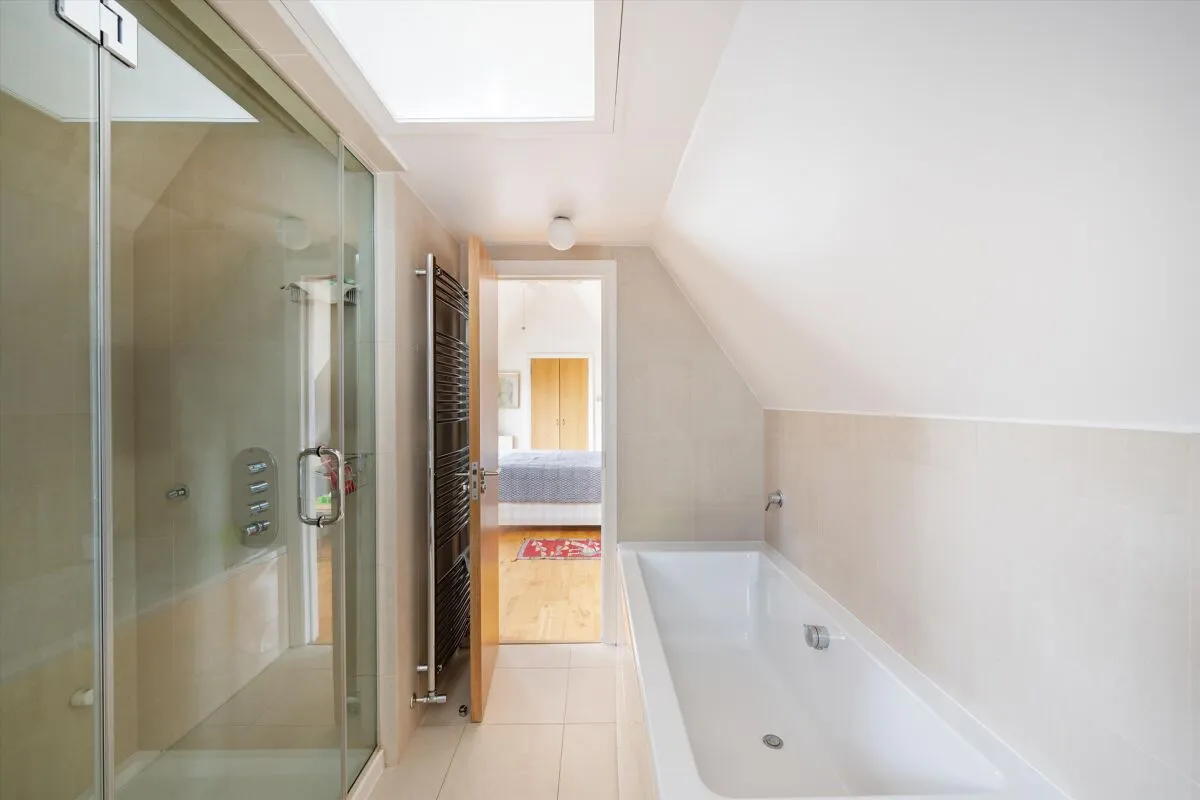 Fitzjohns Avenue, London, NW3, photo 17