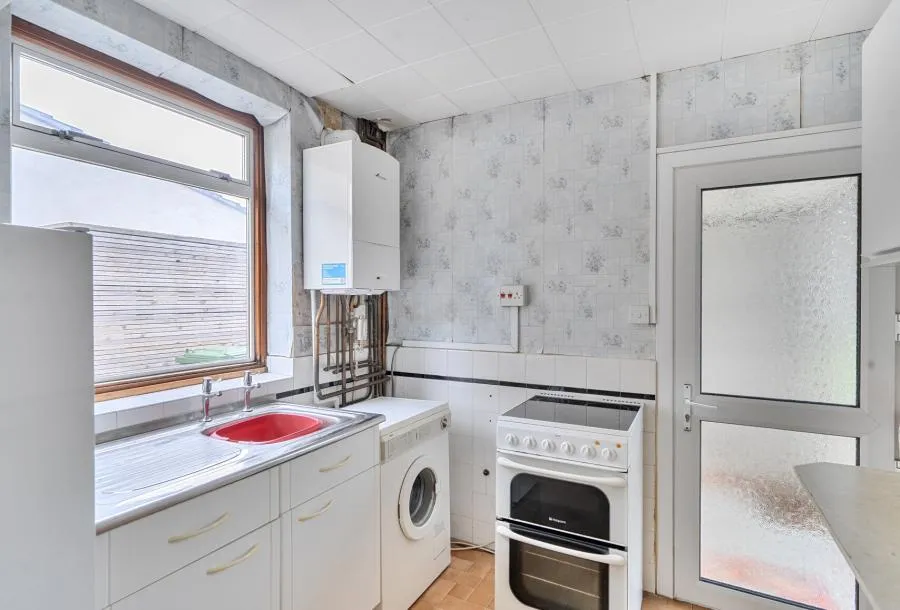 Hollyguest Road, Hanham, BS15, photo 5