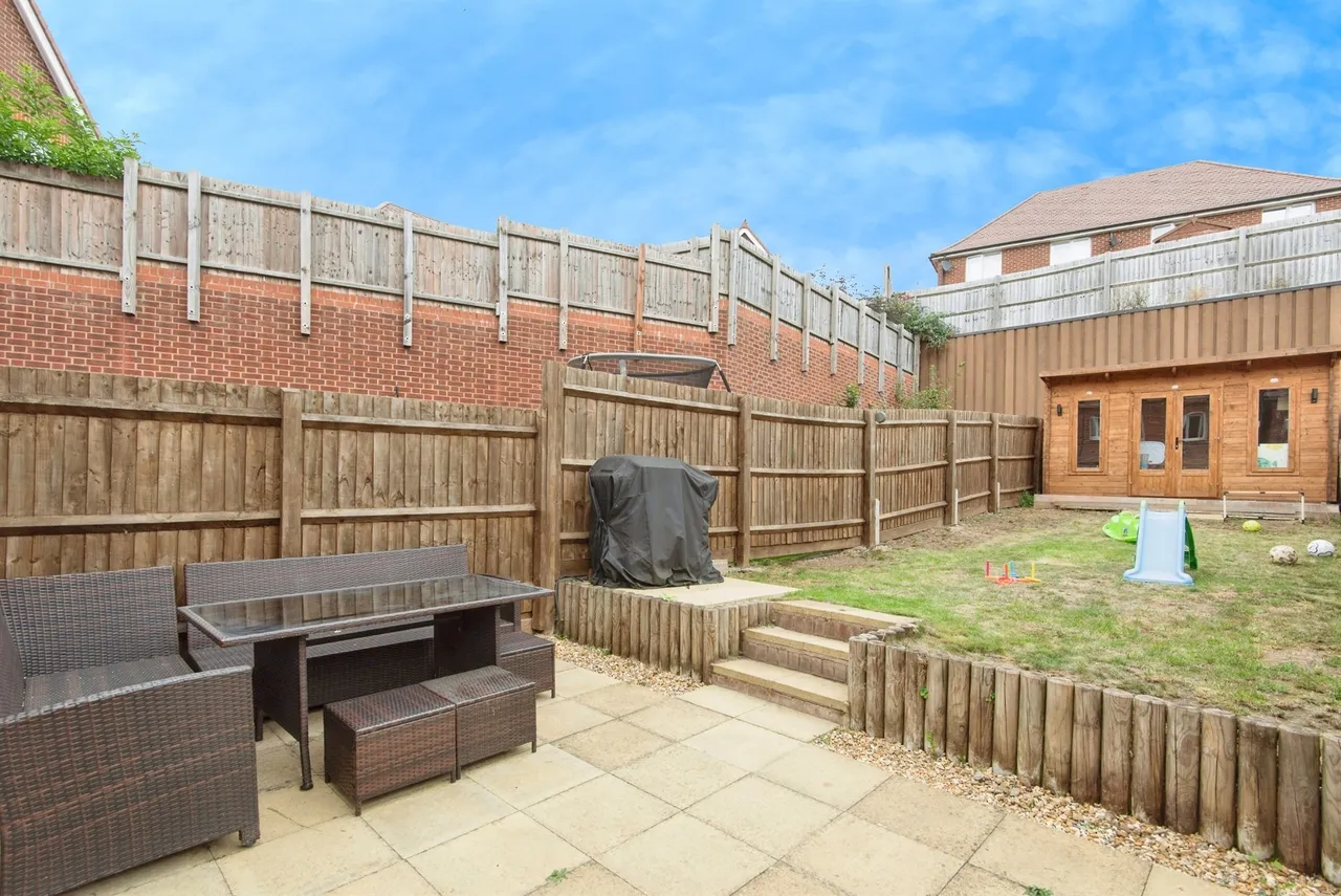 Armstrong Road, Luton, LU2, photo 15