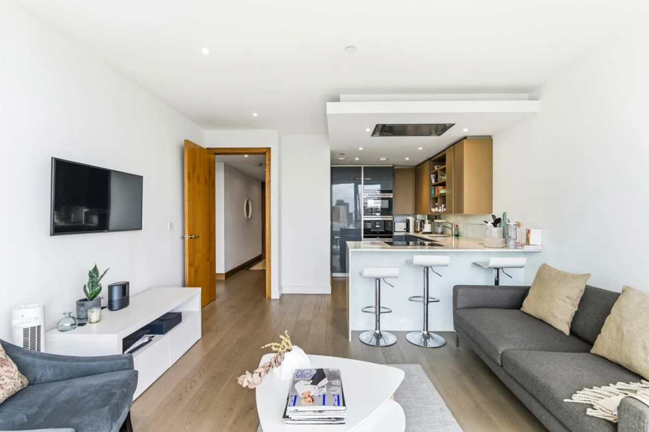 Pinnacle House, Battersea Reach, photo 12