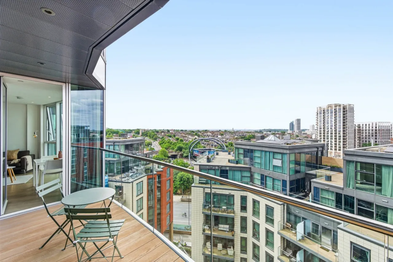 Pinnacle House, Battersea Reach, photo 3