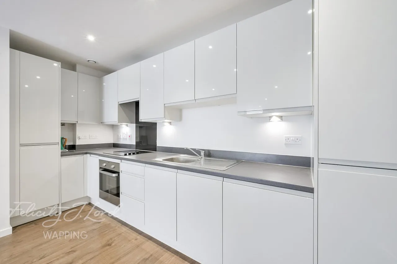 Bridle Mews, London, photo 12