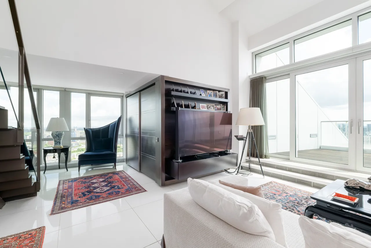 3 bed flat for sale, Fairmont Avenue, London, E14