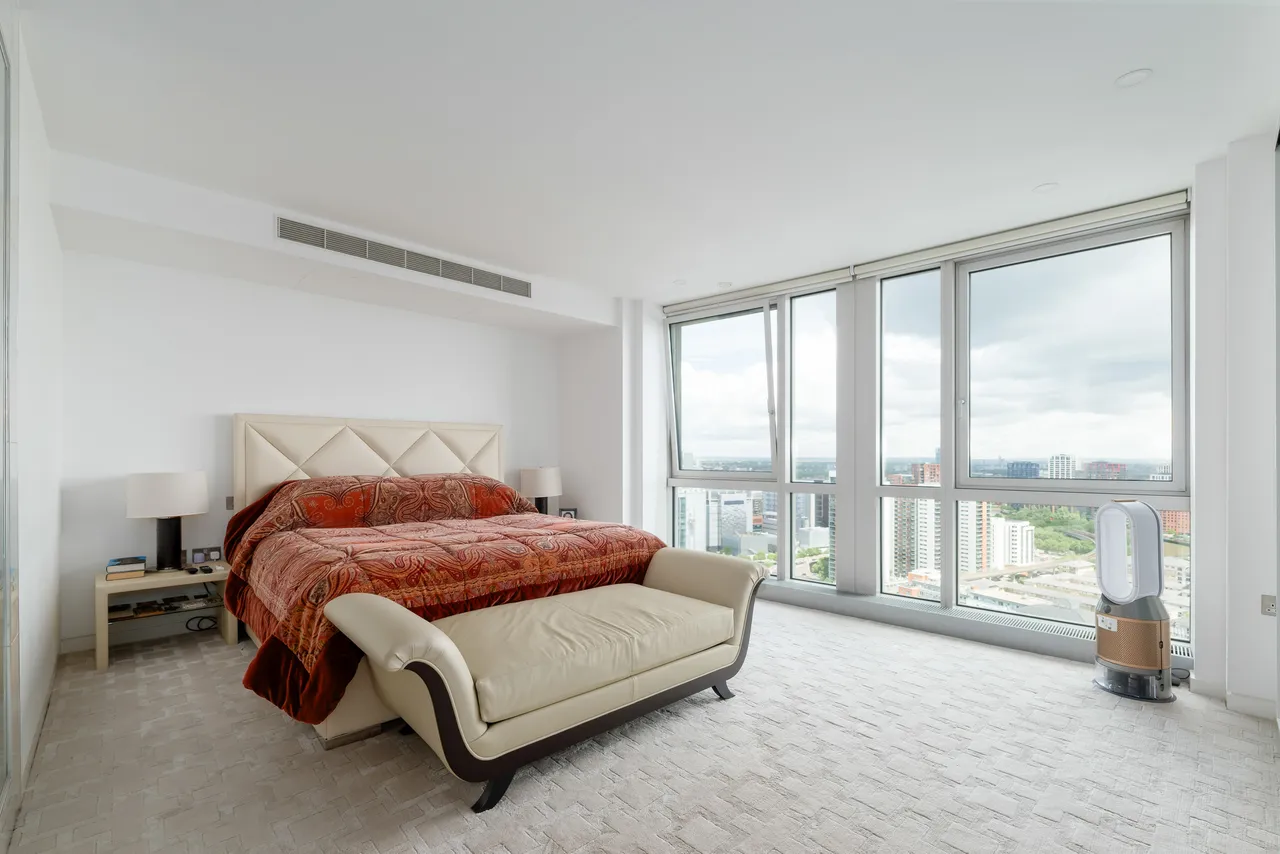 Fairmont Avenue, London, E14, photo 22