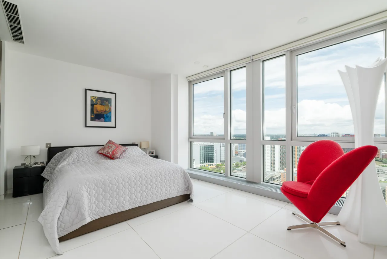 Fairmont Avenue, London, E14, photo 24