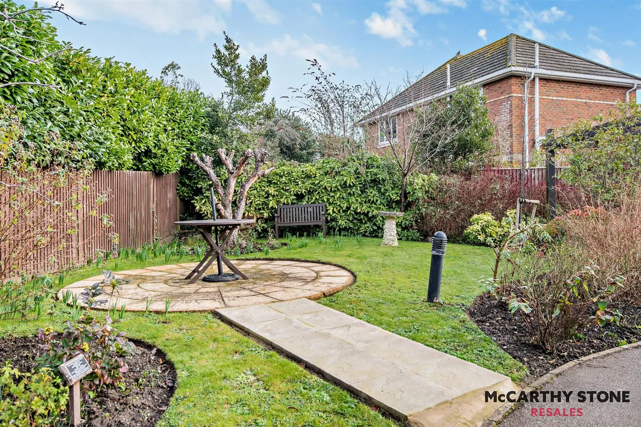 Avenue Road, Lymington, SO41, photo 10