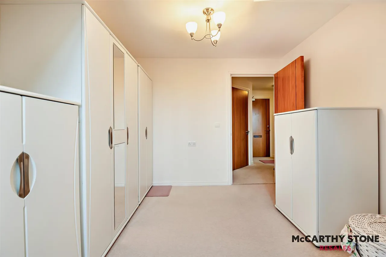 Avenue Road, Lymington, SO41, photo 11