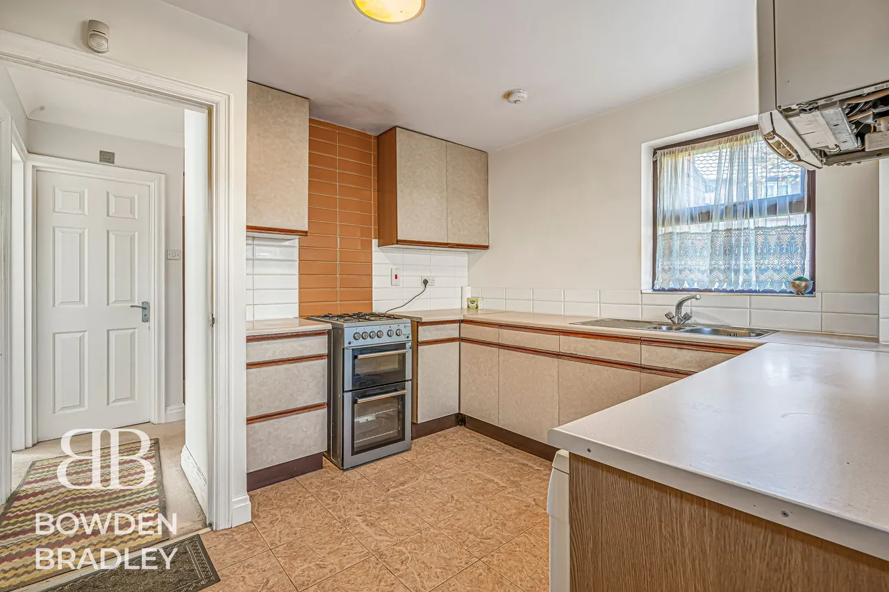 Peel Place, Clayhall, IG5, photo 9