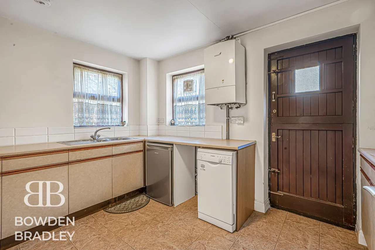 Peel Place, Clayhall, IG5, photo 10
