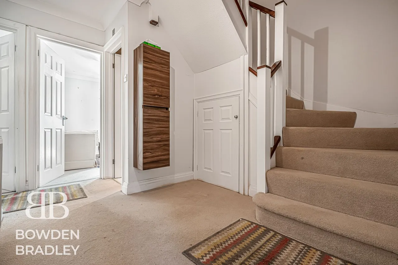 Peel Place, Clayhall, IG5, photo 7