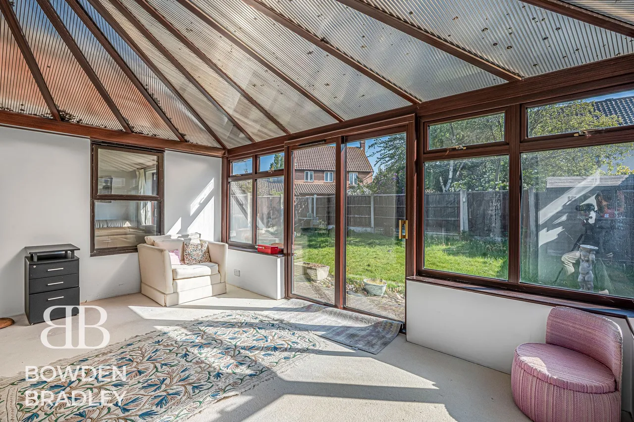 Peel Place, Clayhall, IG5, photo 5