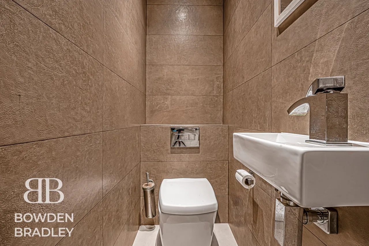 Peel Place, Clayhall, IG5, photo 6