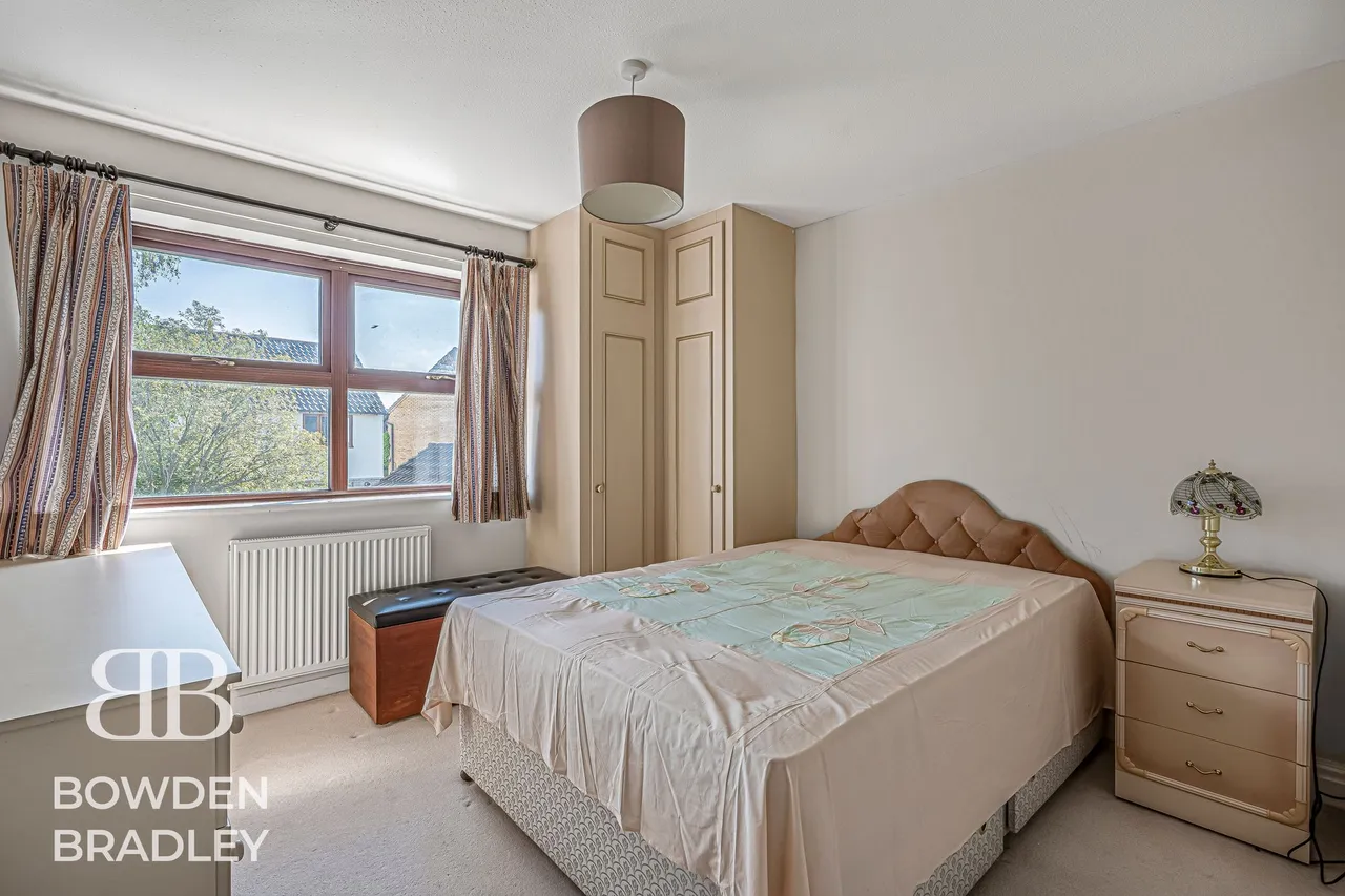 Peel Place, Clayhall, IG5, photo 11