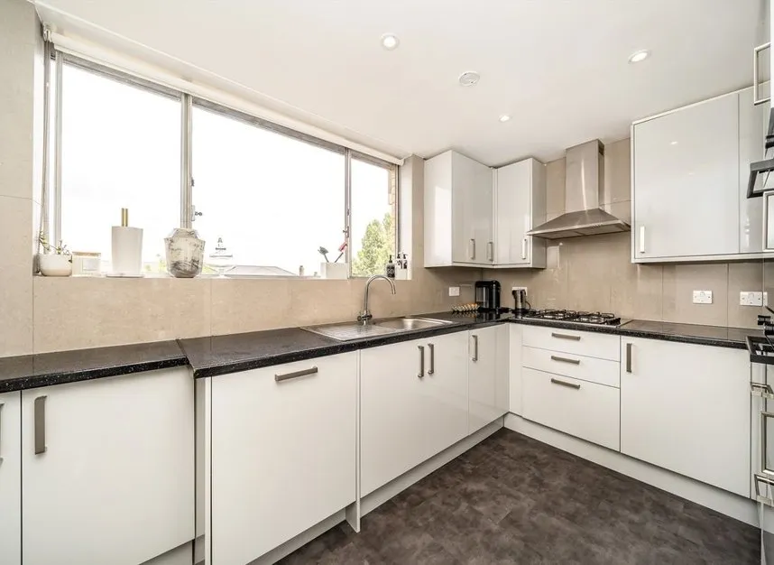 Ravenscroft Avenue, Golders Green, NW11, photo 4