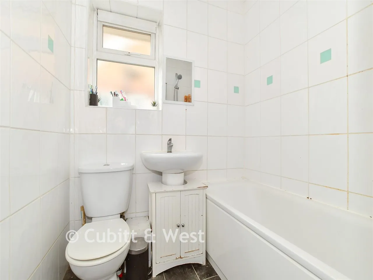 Kingsley Grove, Reigate, RH2, photo 11