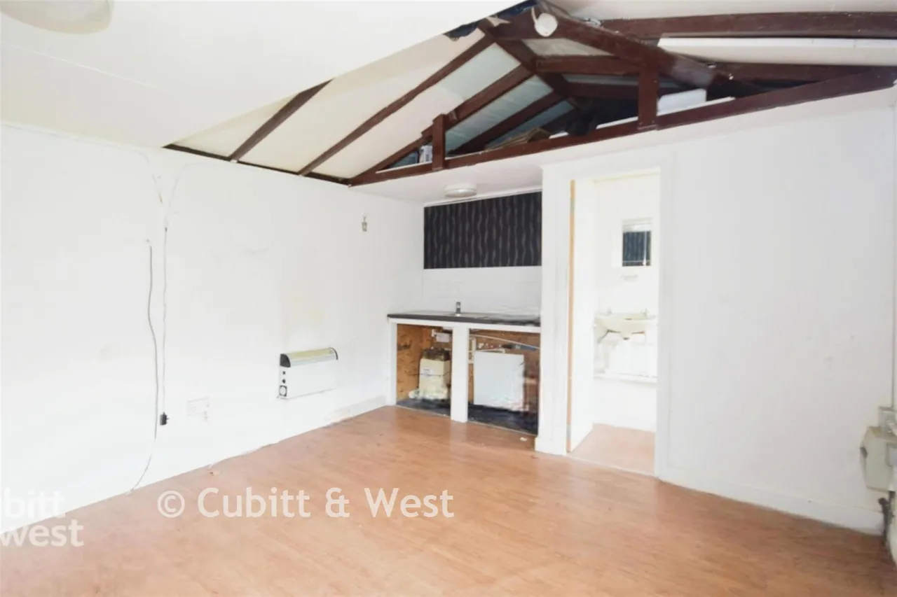Kingsley Grove, Reigate, RH2, photo 3
