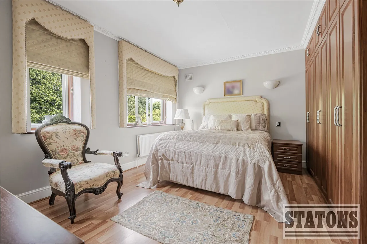Greenbrook Avenue, Hadley Wood, EN4 0LS, photo 13
