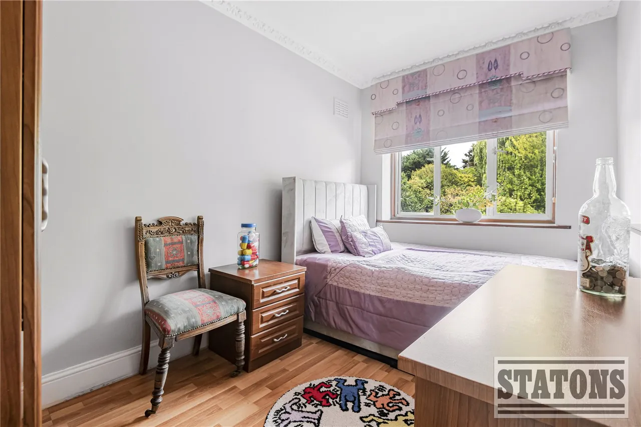 Greenbrook Avenue, Hadley Wood, EN4 0LS, photo 15