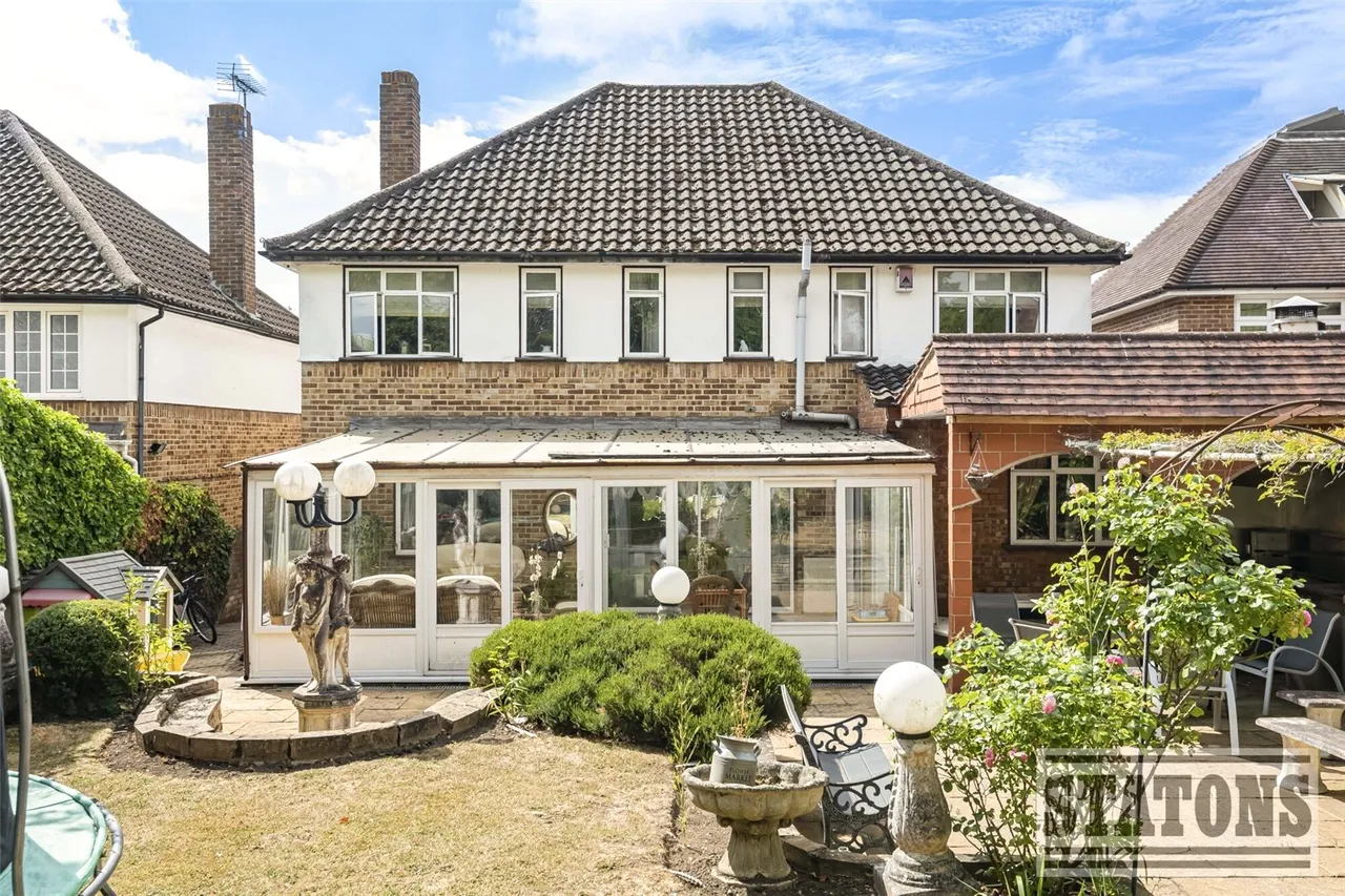 Greenbrook Avenue, Hadley Wood, EN4 0LS, photo 17