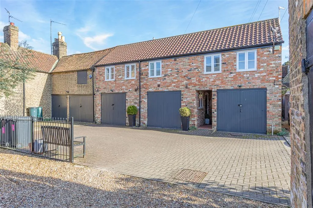 4 bed character property for sale, Wisbech Road, Thorney, PE6