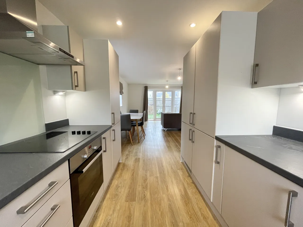 Clay Vale, RH12, photo 3