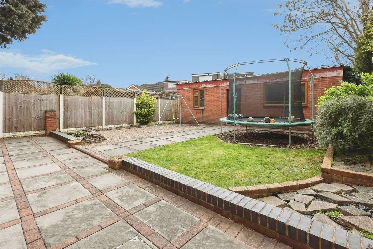 Ann Croft, Birmingham, B26, photo 17