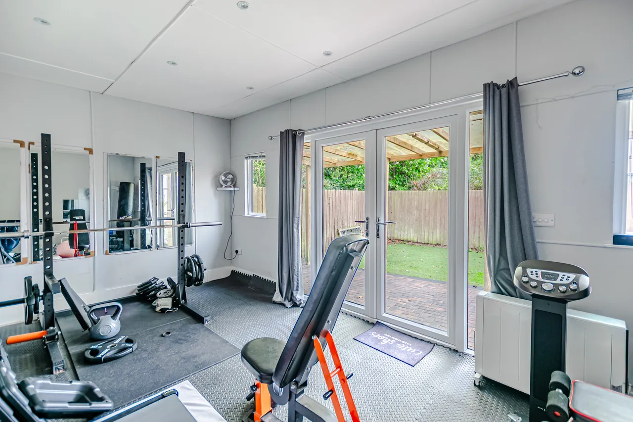 Lingfield Drive, Moortown, LS17, photo 21