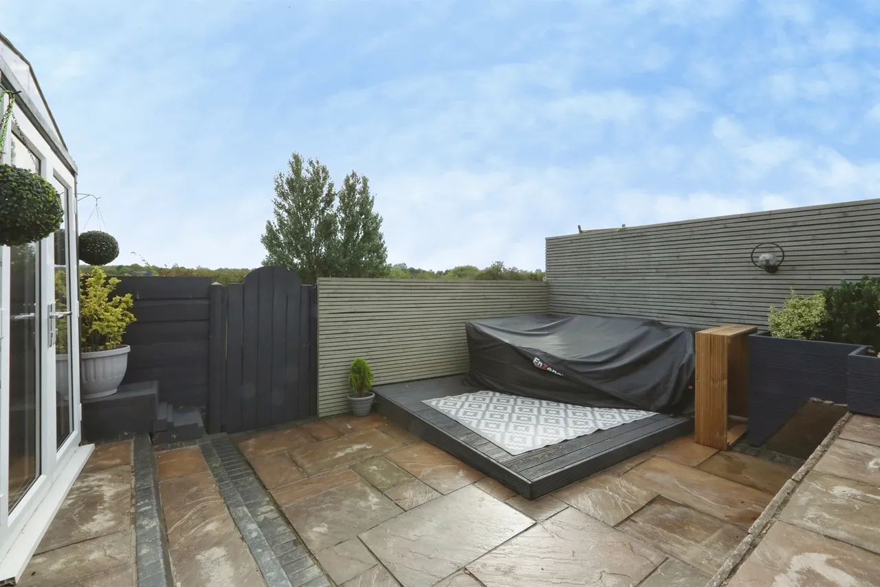 Bracken Way, Harworth, DONCASTER, photo 11