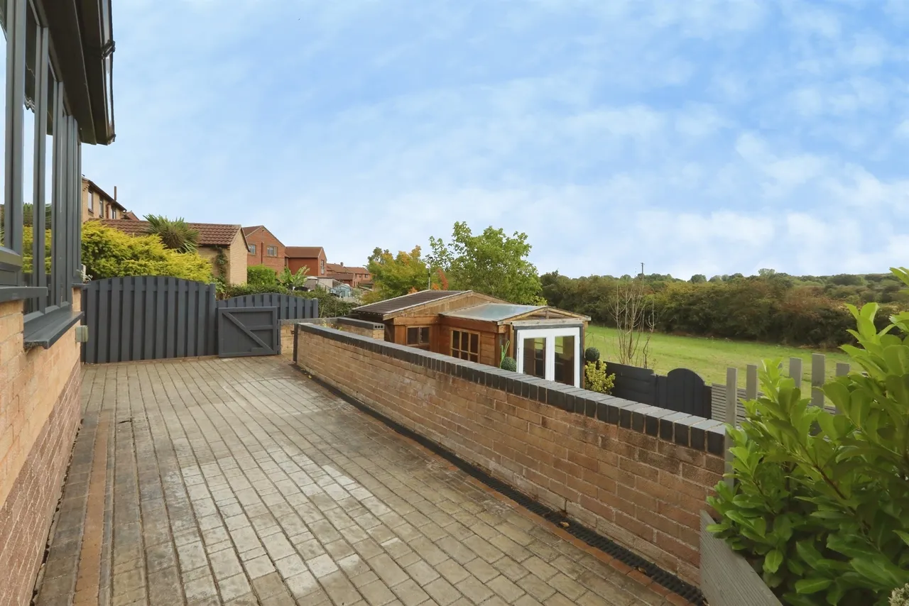 Bracken Way, Harworth, DONCASTER, photo 4