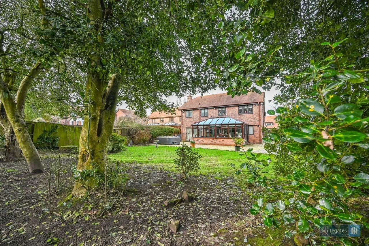 Ingleholme Gardens, Eccleston Park, L34, photo 2