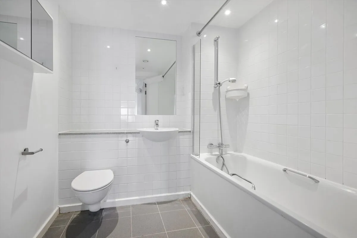 York Way, London, N1C, photo 9
