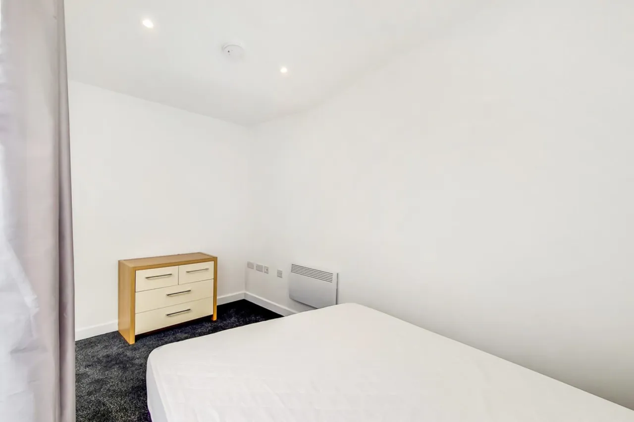 Gibbon Mews, Kingston Upon Thames, photo 8
