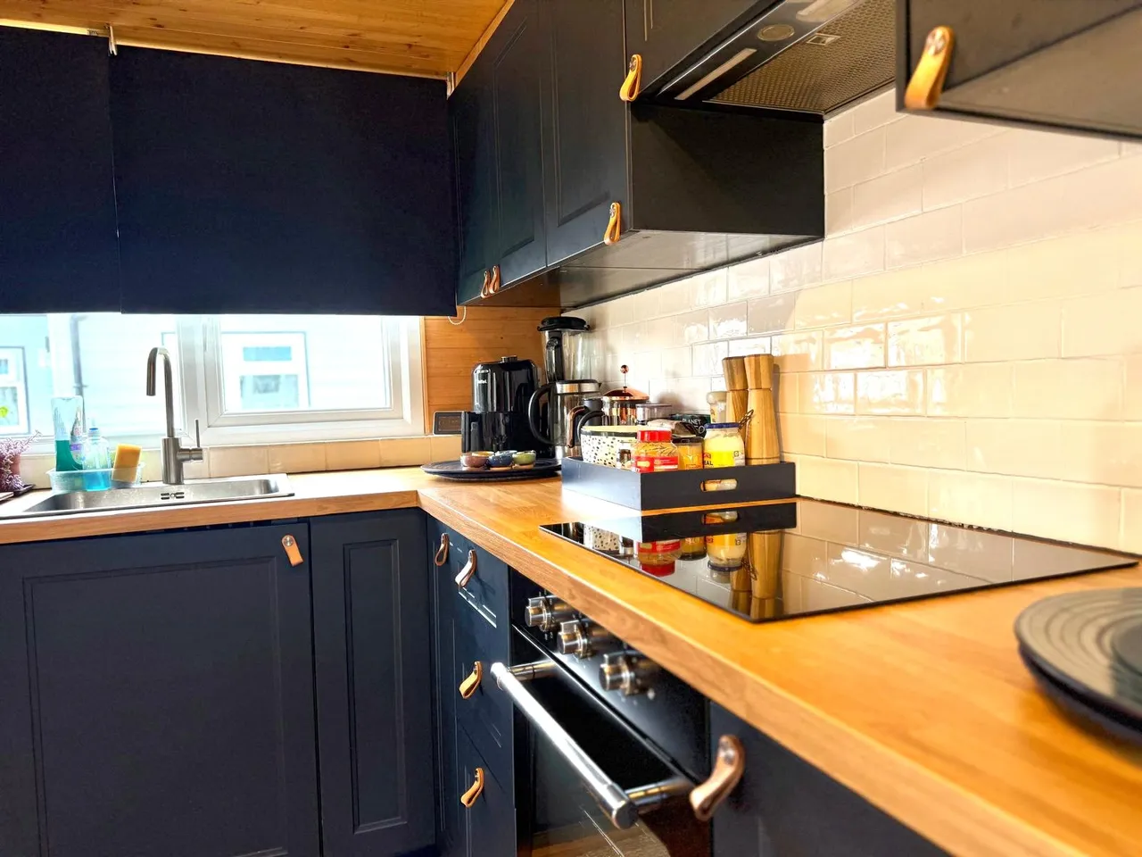 Vine Close, Grove Farm Park, GU16, photo 12