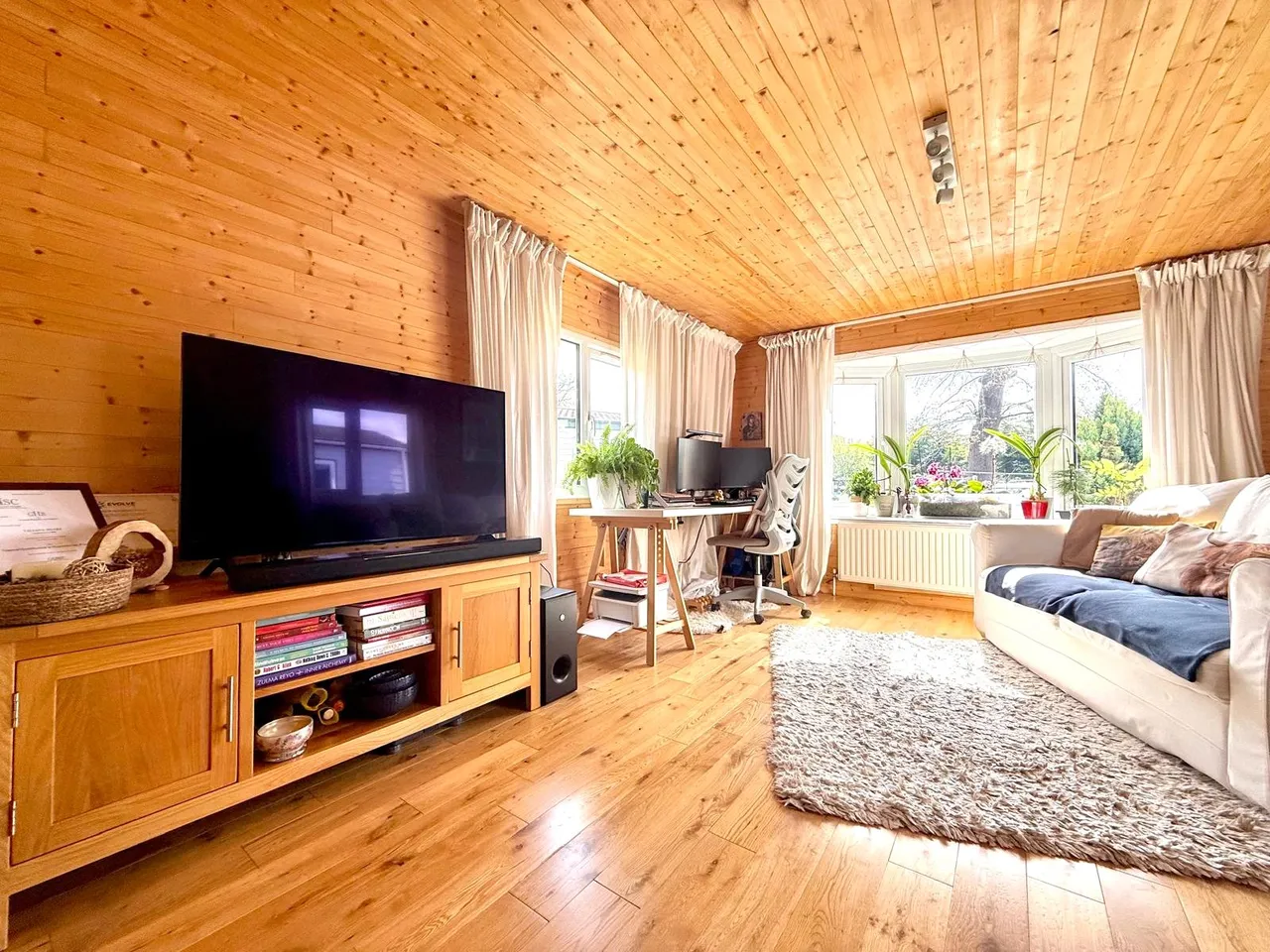 Vine Close, Grove Farm Park, GU16, photo 10