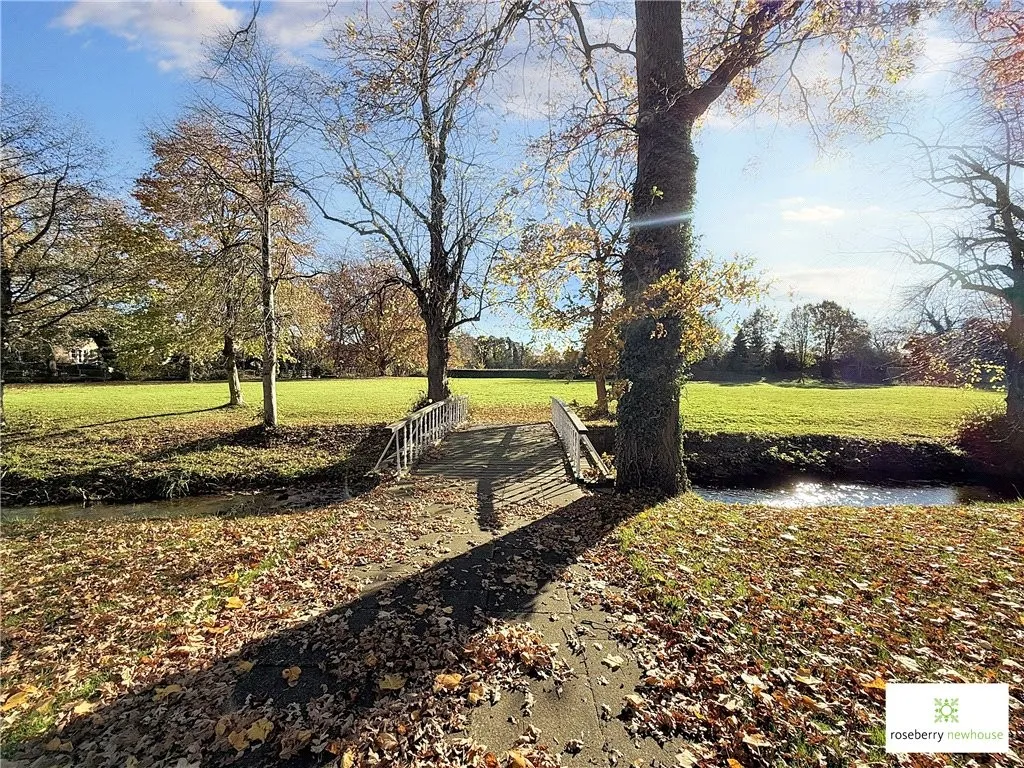 School Lane, photo 12