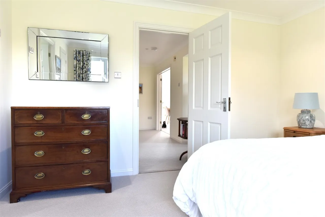 Swallowfields, Gillingham, Dorset SP8 4US, photo 9
