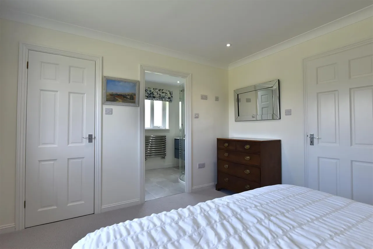 Swallowfields, Gillingham, Dorset SP8 4US, photo 8