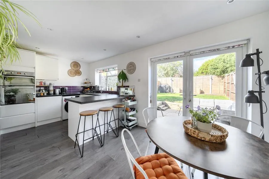Ullswater Close, Lightwater, GU18, photo 5