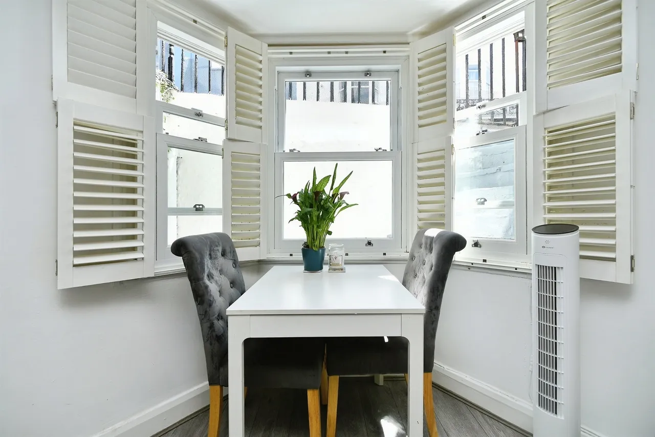 Devonshire Place, Brighton, photo 6