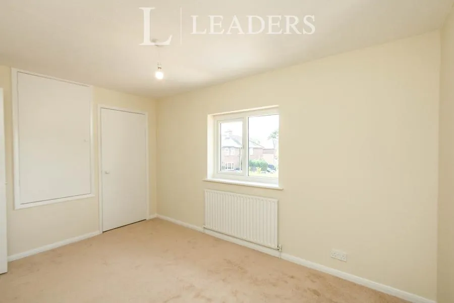 Townsend Lane, Woking, GU22, photo 7