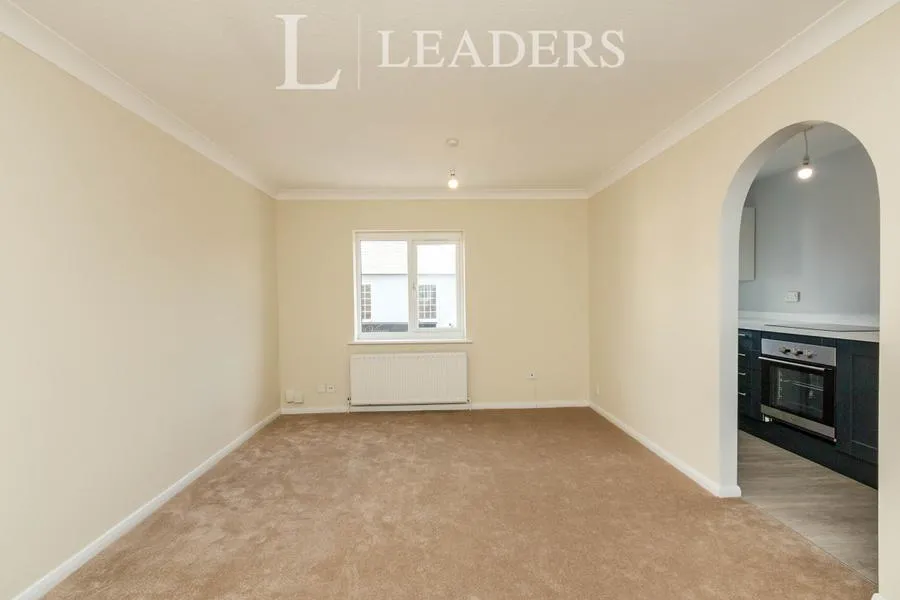 Townsend Lane, Woking, GU22, photo 3