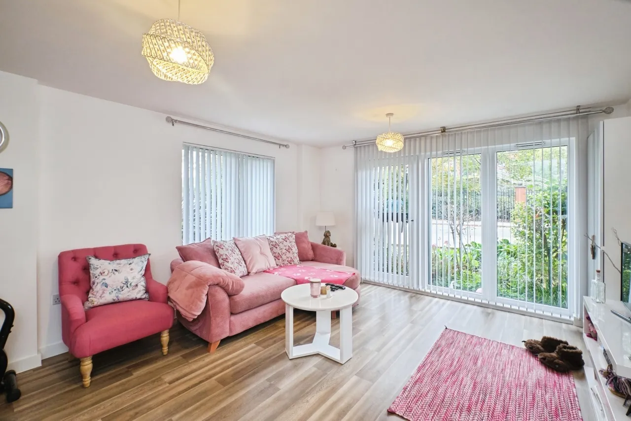 Bell Barn Road, Birmingham, B15, photo 7
