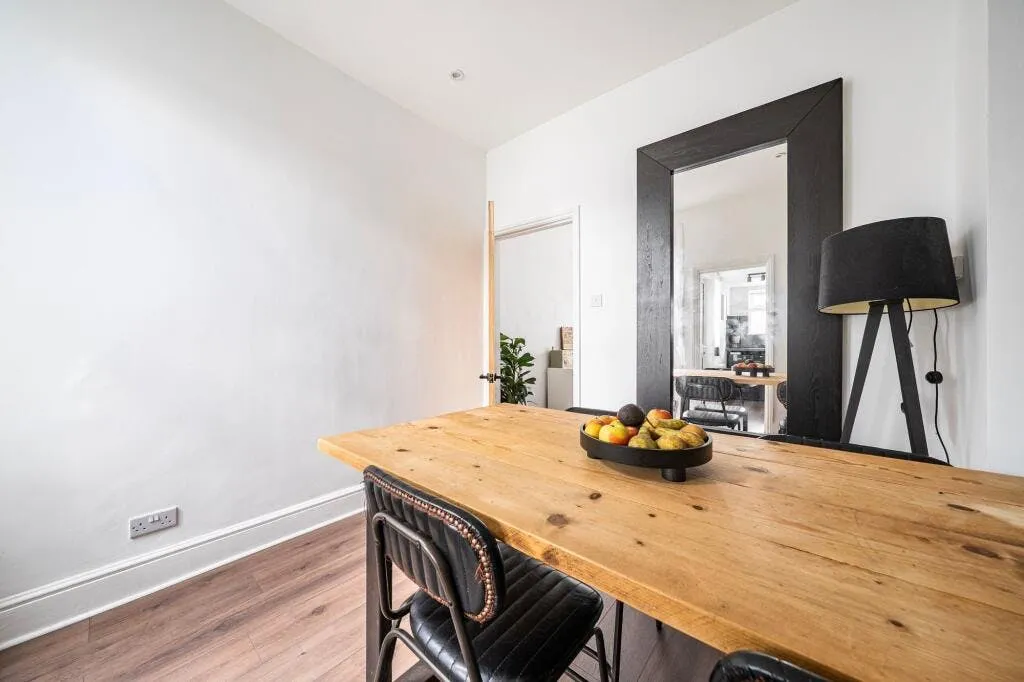 Wilton Road, Redhill, RH1, photo 5