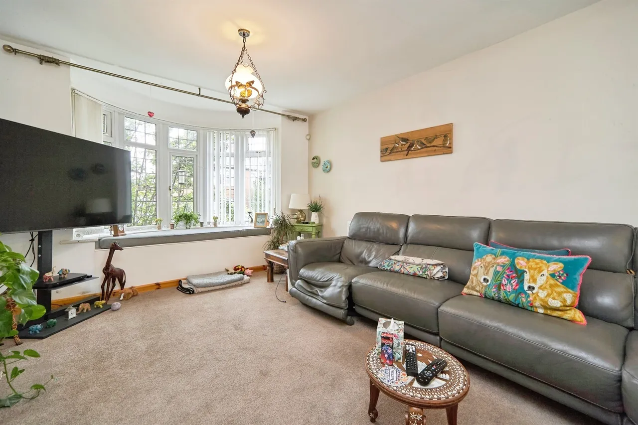 Montagu Gardens, LEEDS, photo 6