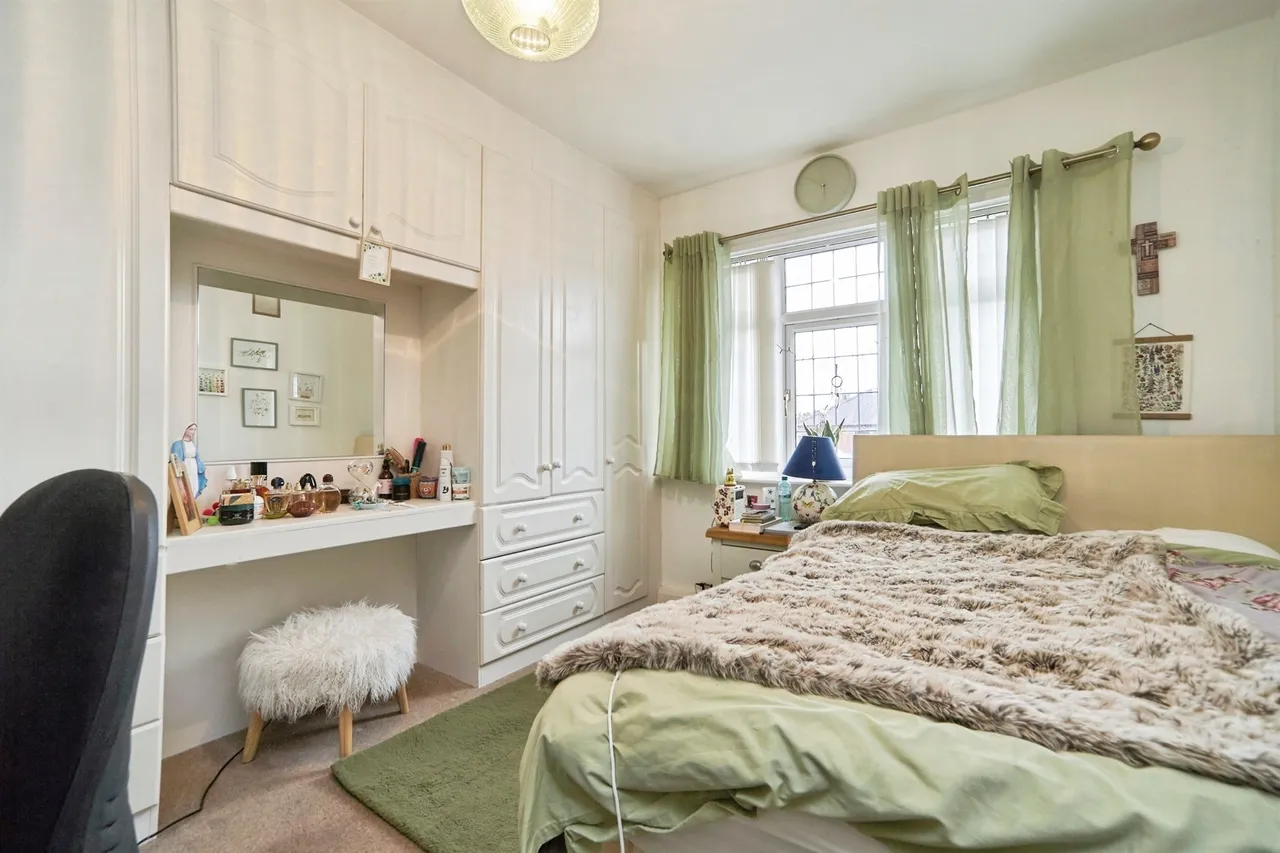 Montagu Gardens, LEEDS, photo 10