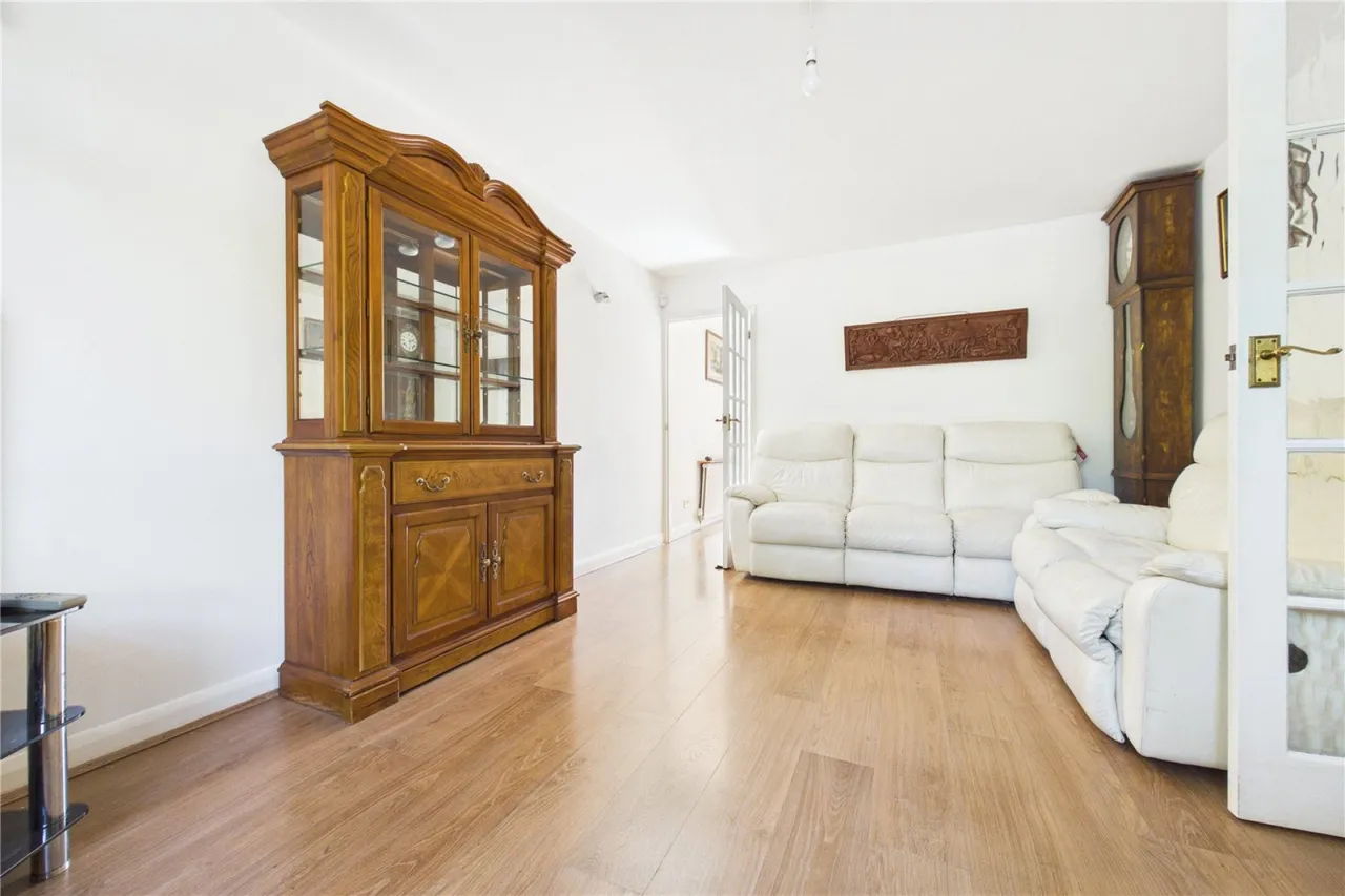 Garlands Close, Burghfield Common, RG7, photo 6