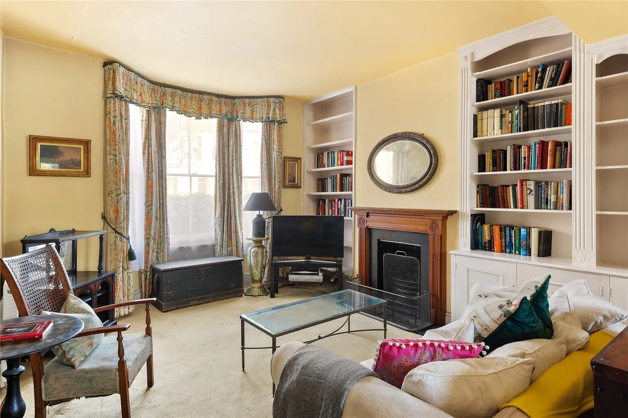 Abercrombie Street, London, SW11, photo 2