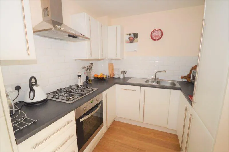 Scarlett Avenue, Wendover, HP22, photo 2